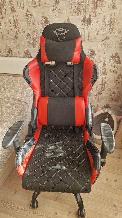 Продам игровое компьютерное кресло