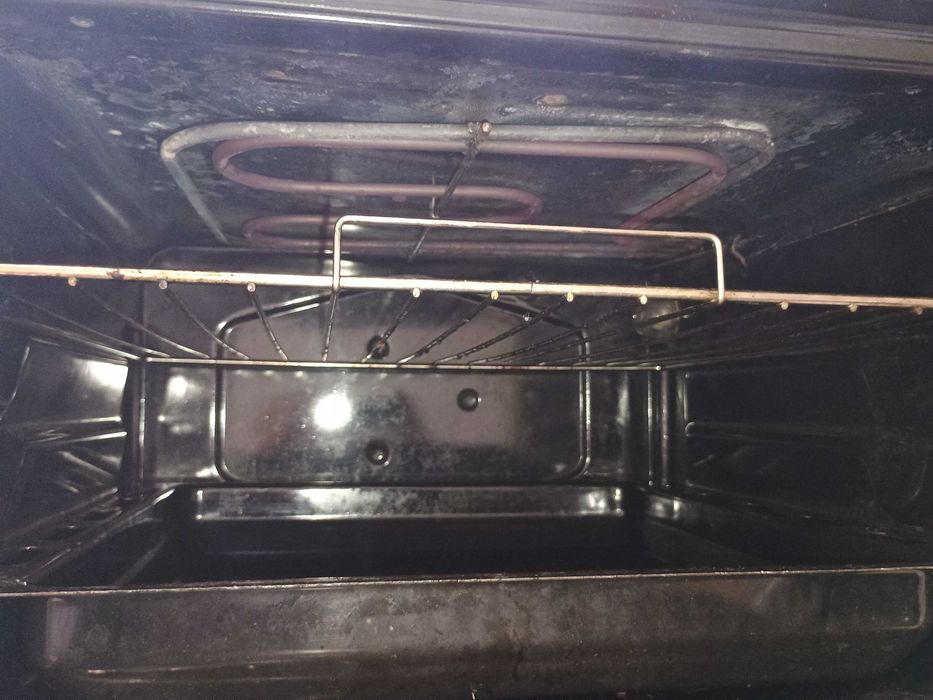 Продавам готварска печка ЕЛДОМ - работеща за 60 €.