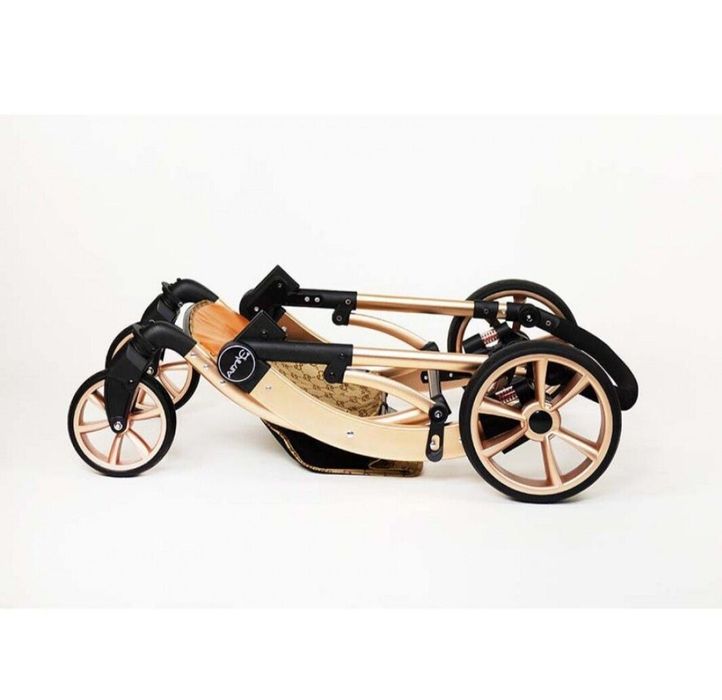 Продам коляску универсальную