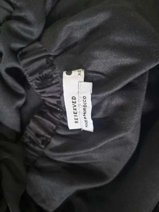 Fusta XS noua, Reserved