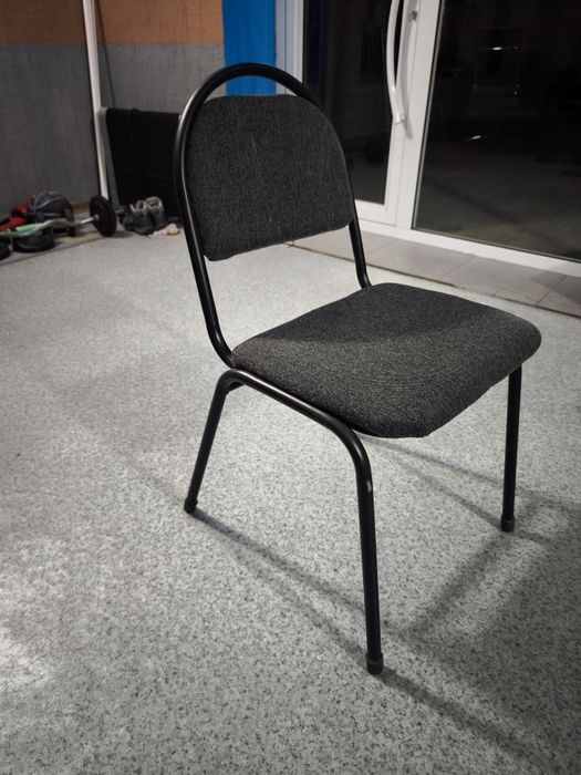 Продам стулья офисные