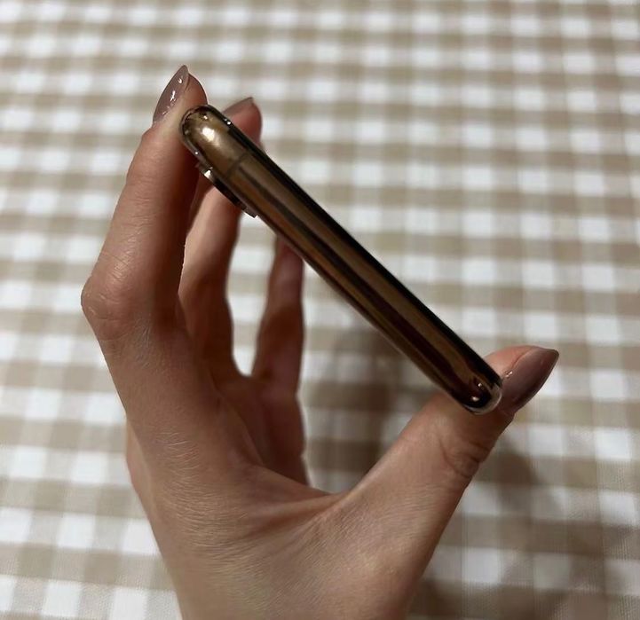 Продам IPhone XS 64GB Gold