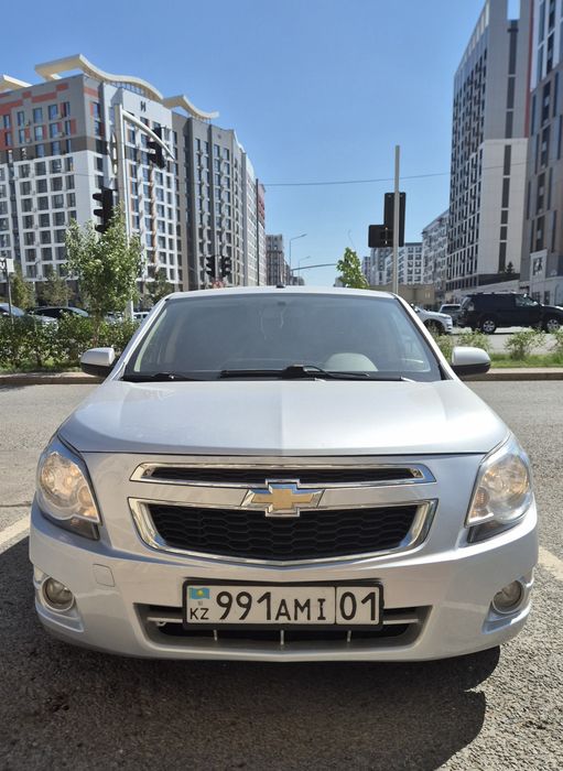 Продаю машину есть торг