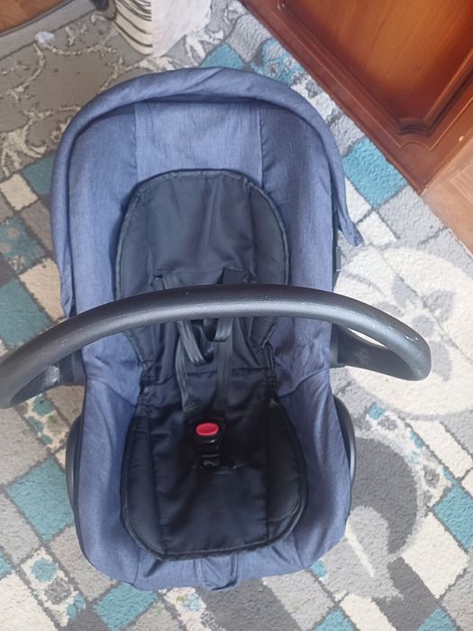 Продам детское авто кресло