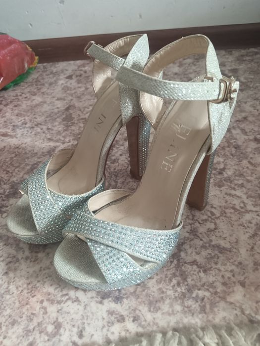 Туфли свадебные, блестящие