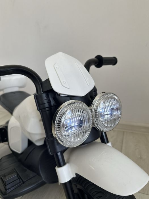 Электромотоцикл для малышей