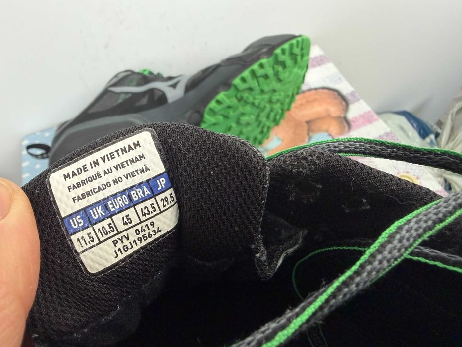 ''Mizuno Wave Daichi Gore-Tex''оригинални маратонки 45 номер