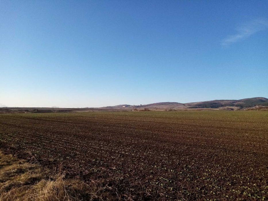 Парцел в Доброславци