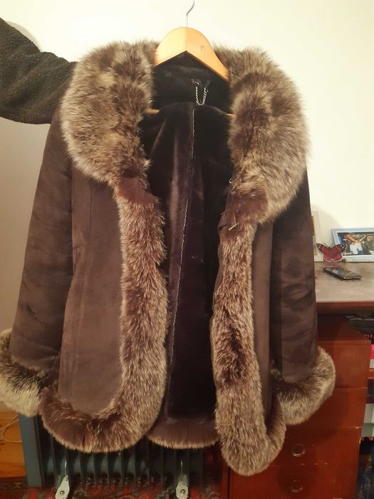 Дубленка натуральная женская.