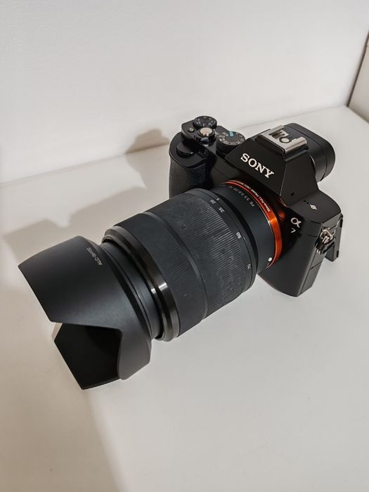 Sony a7 + 28-70mm