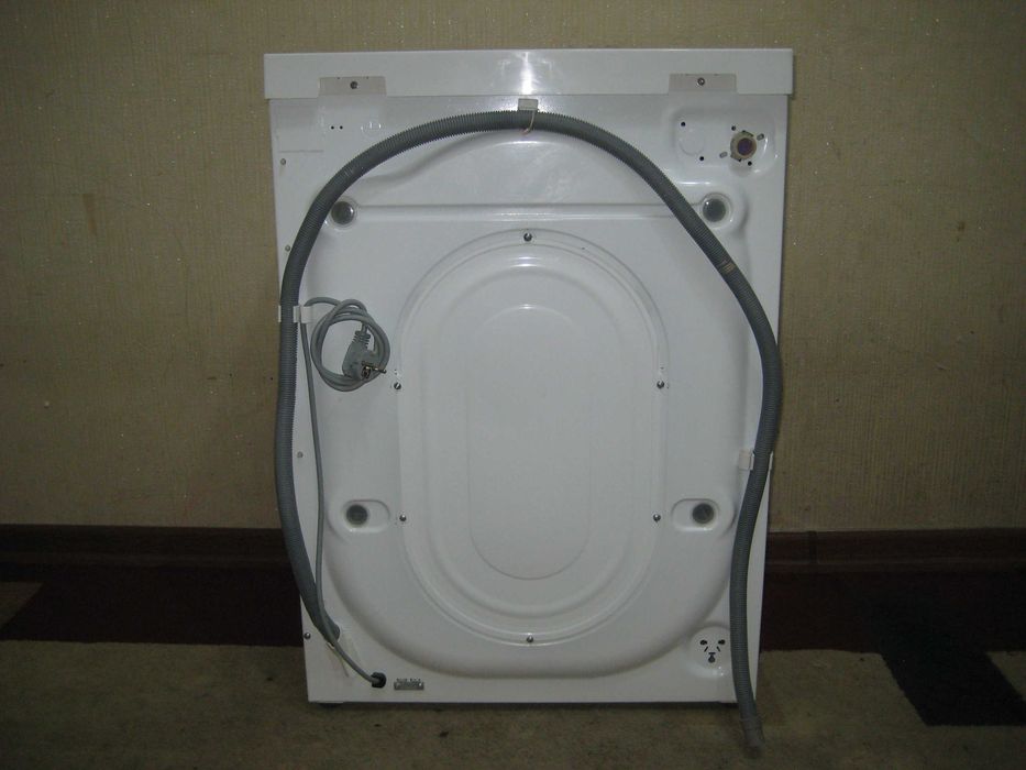 Кир мошина ZANUSSI 5кг автомат зур ишлиди айби йук деярли янги холатда