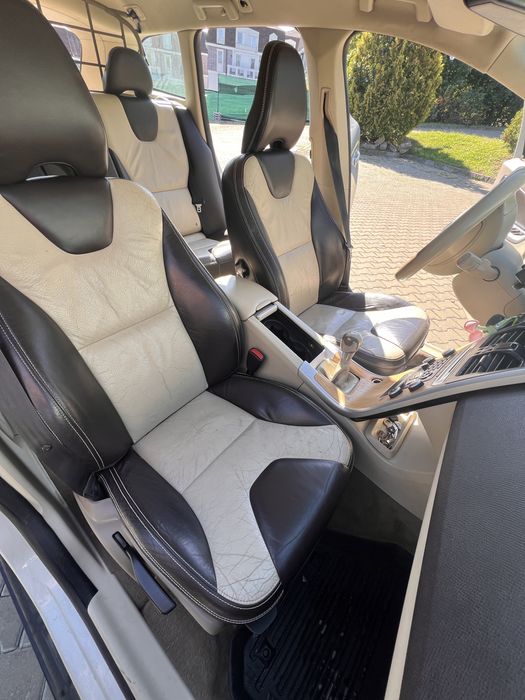 VOLVO XC60 2010 — imagine 4