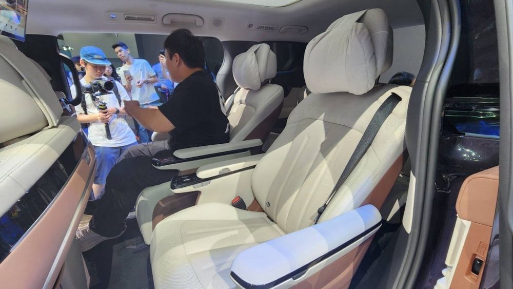 BYD Xia 2025 DM-i 1.5T 180km FULL 2025 в наличии в Ташкенте