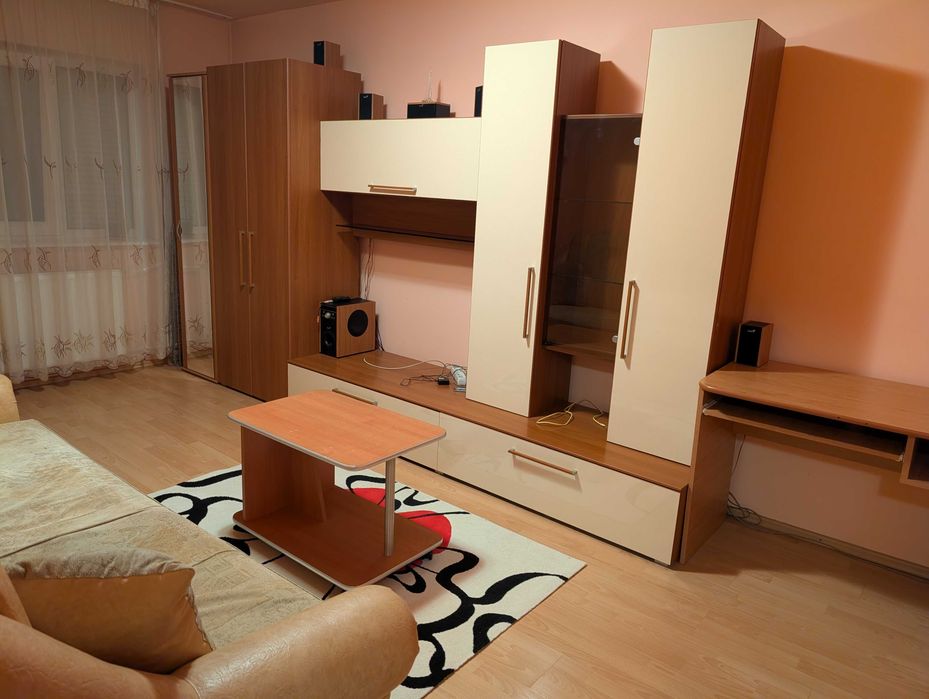 Dau în chirie apartament 2 camere decomandat, tip PB – 44 mp – Str. Traian Grozăvescu, Oradea