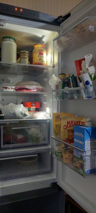 Холодильник Hotpoint ariston