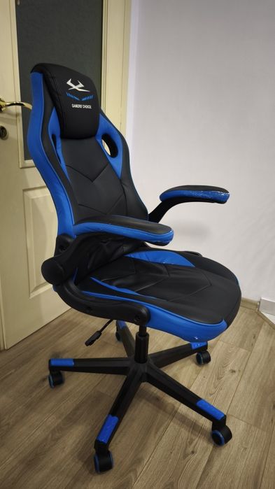 Ергономичен геймърски стол