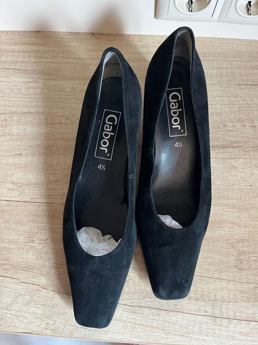 Gabor дамски 4.5,;37.5 ,велурени , нисък ток, елегантни
