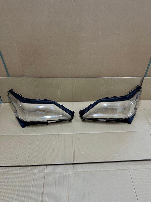 Фары на Lexus 570