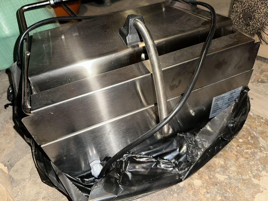 Панини гриль ( б/у в хорошем состоянии )