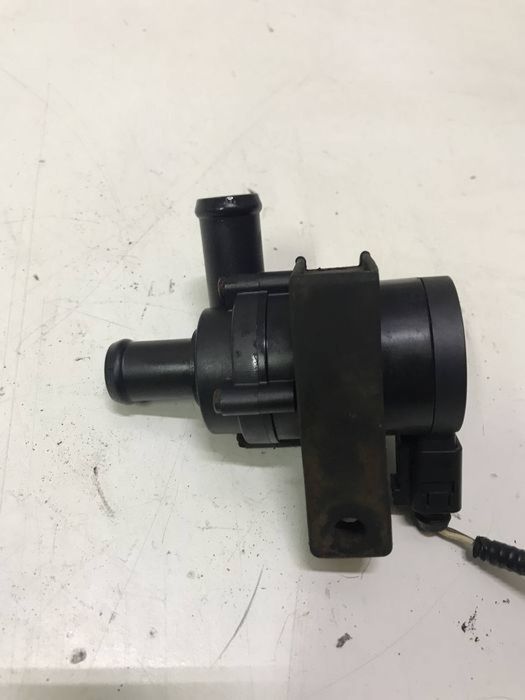 Pompa apa antigel auxiliară 1.4 TSI CAXCAV Golf 6 Plus Touran Jetta Tiguan Audi A3 Polo 6R Leon 1P