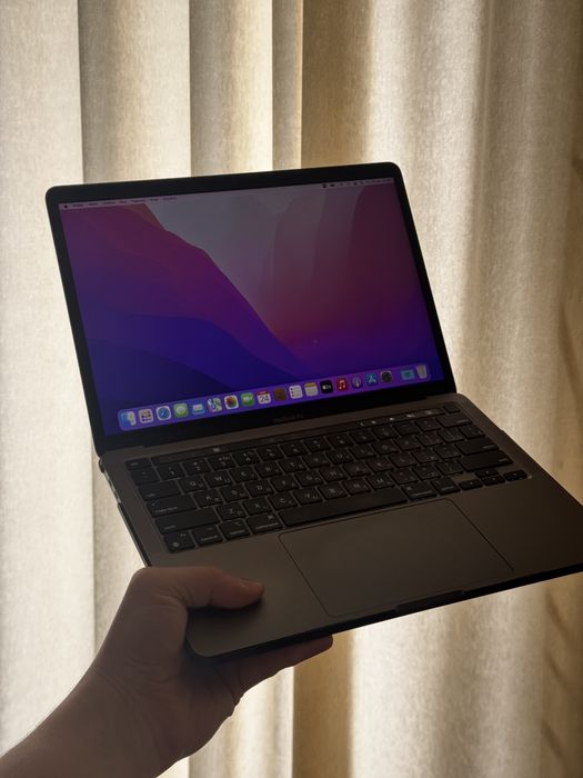 Macbook pro m1 8/256