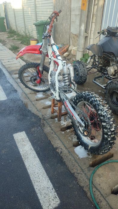 Piese honda cr250