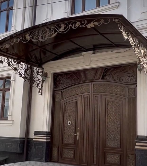 Навес козирог ясаймиз