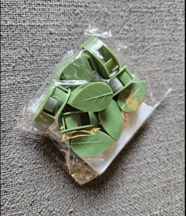 Gul (skindapsus,plush) shoxchalarini qistirish uchun qisqich

Pachkasi