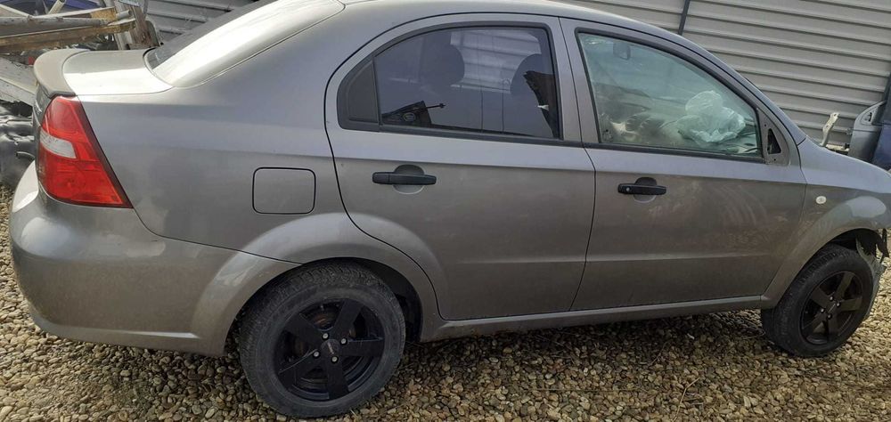 Dezmembrez Chevrolet Aveo 1.4 benzina