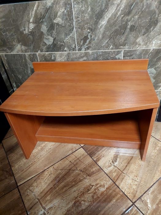 Бюро, нощно шкафче и масичка   заедно