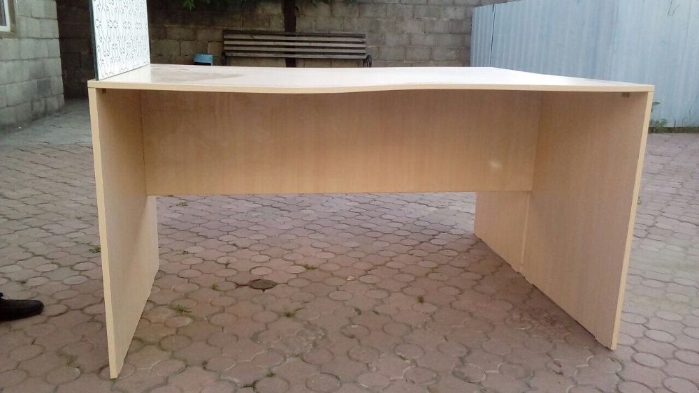 стол офисный - школьный