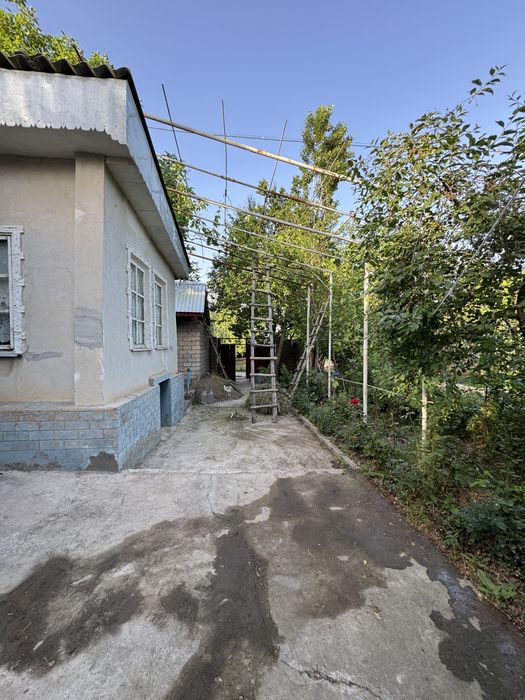 Uy sotiladi M.Boymirzayev qishlog’ida.