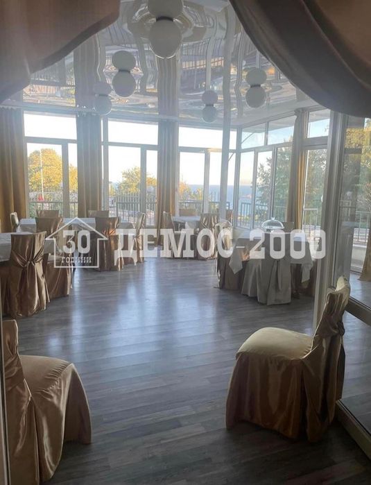 Продава се Хотел в Варна, м-т Траката - 993 кв.м за 2015 €/кв.м - Снимка #9