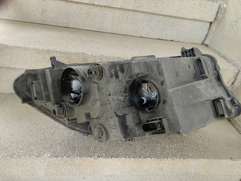 Фарове Mercedes Sprinter W910 ляв десен/Фар Мерцедес Спрентер Оригинал