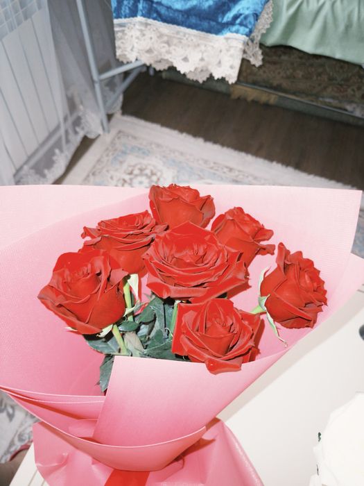 Продам букеты розы и хризантемы