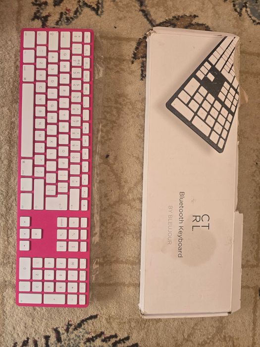 Vand Bluetooth Pink Keyboard PC & MAC , CTRL by BLEUJOUR