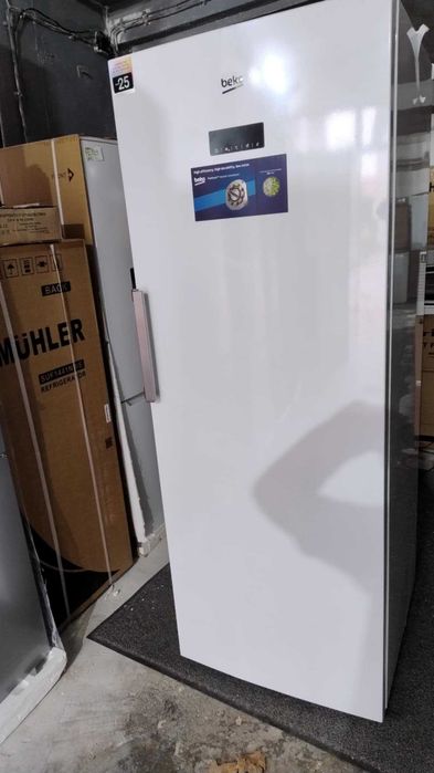 Чисто нов Вертикален Фризер BEKO-БЕКО 192 см 404 л AeroFlow™ No Frost