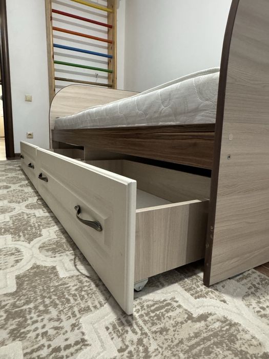 Кровать односпальная 100*200