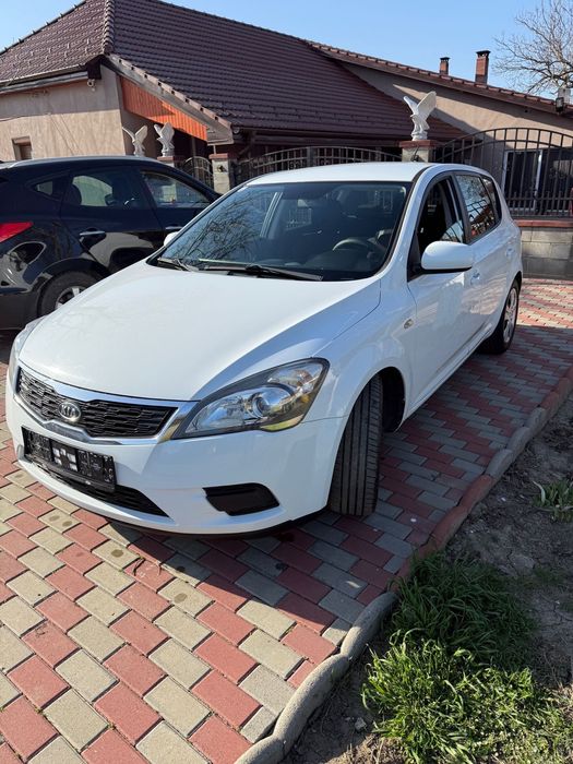 KIA Ceed 2011 — imagine 3