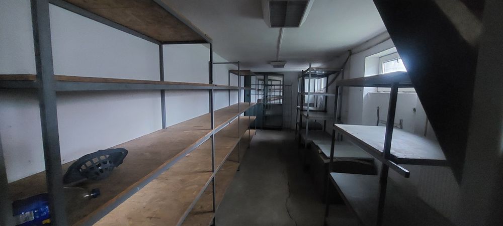 Închiriez spațiu comercial