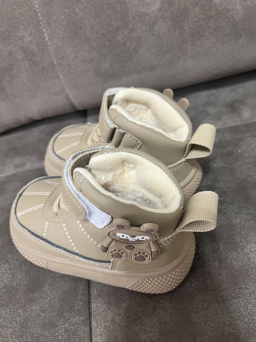 Новые Сапожки теплые 23 размер.