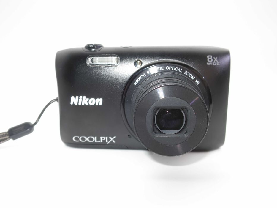 Nikon Coolpix S3600 ултра компактен цифров фотоапарат, дигиална камера в черен цвят 20 MP и 8х оптичен зум, като НОВА, комплект, работи перфектно
