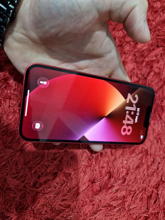 -Iphone 13 Red 128Gb 6Ram Bat: 81% stare foarte buna semne usoare poze reale nici o restrictie nici o reparatie