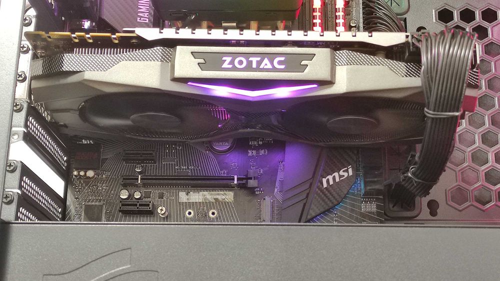 ZOTAC GTX 1070 AMP Edition