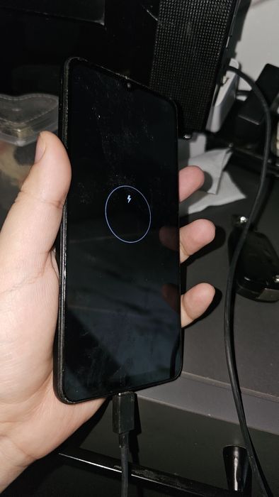 Samsung a 02 sotiladi