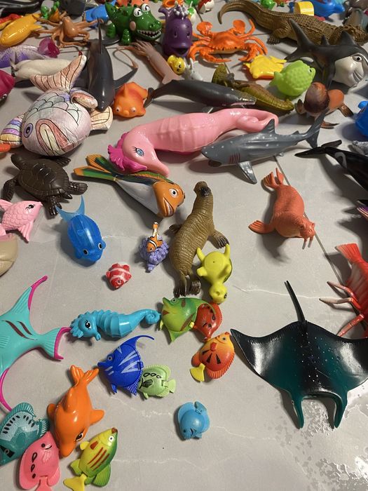 Figurine acvatice, plusuri, robo fish
