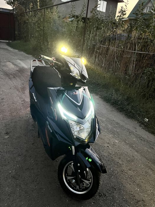 Электроный Мопед