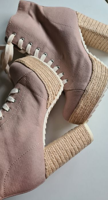 Botine de panza cu toc inalt