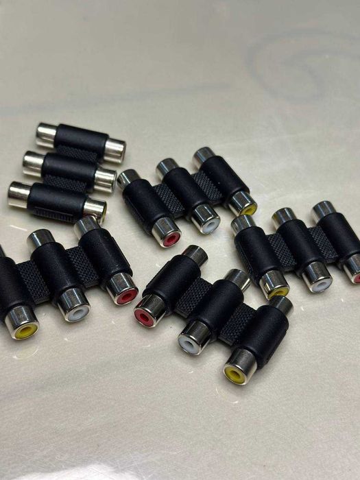 Никелированный переходник 3 RCA  до 3 RCA