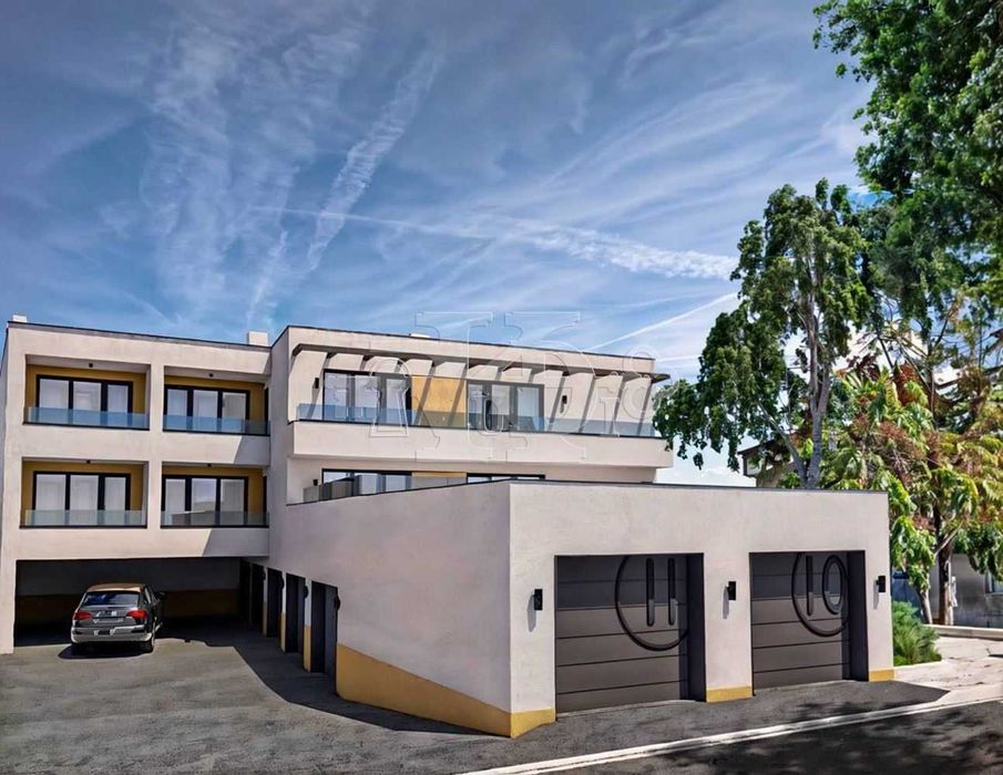 Продава се Тристаен апартамент в Добрич, Център - 85 кв.м за 936 €/кв.м - Снимка #7